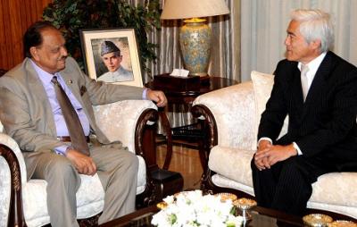 President lauds role of APO for Pakistan